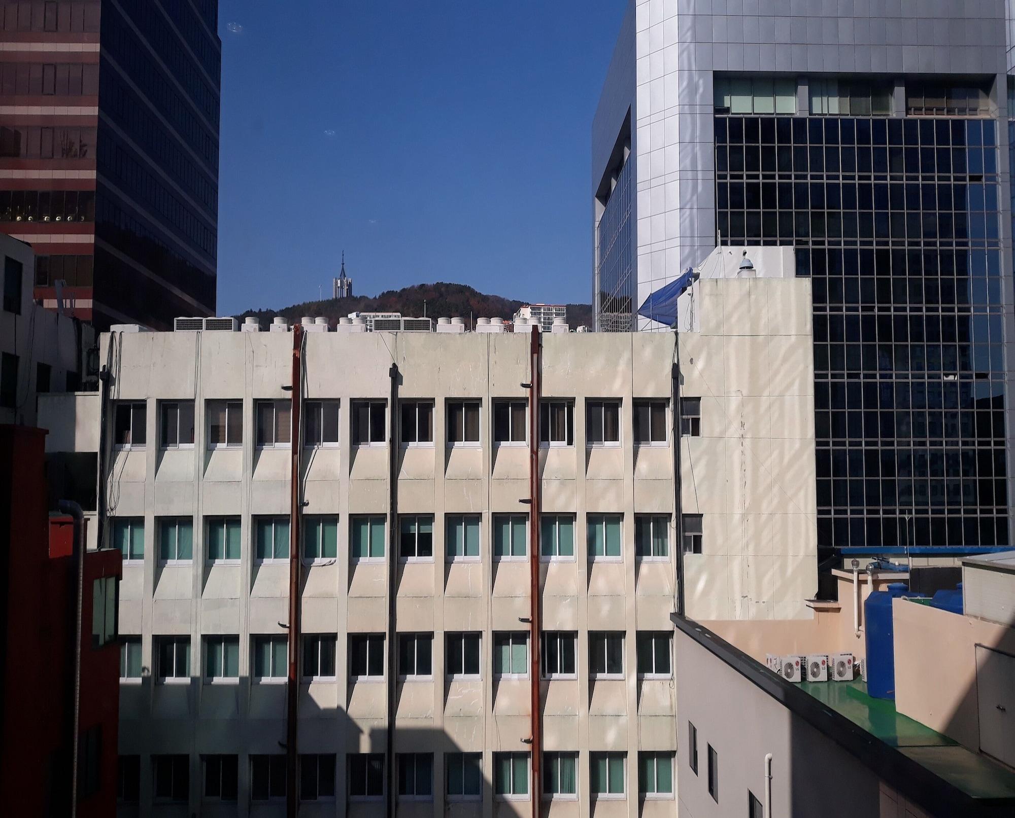Almond Hotel Busan Station Exteriör bild