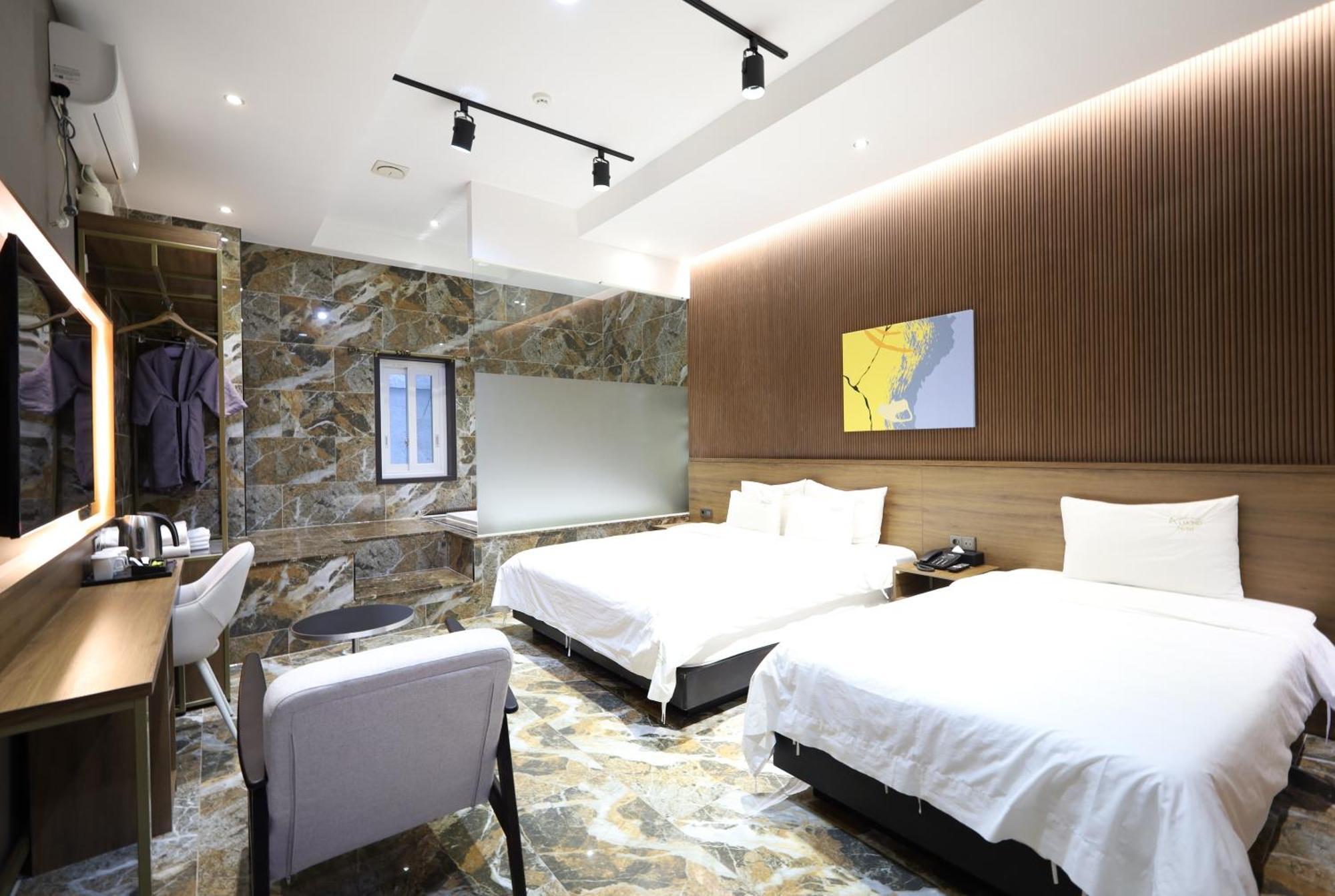 Almond Hotel Busan Station Exteriör bild